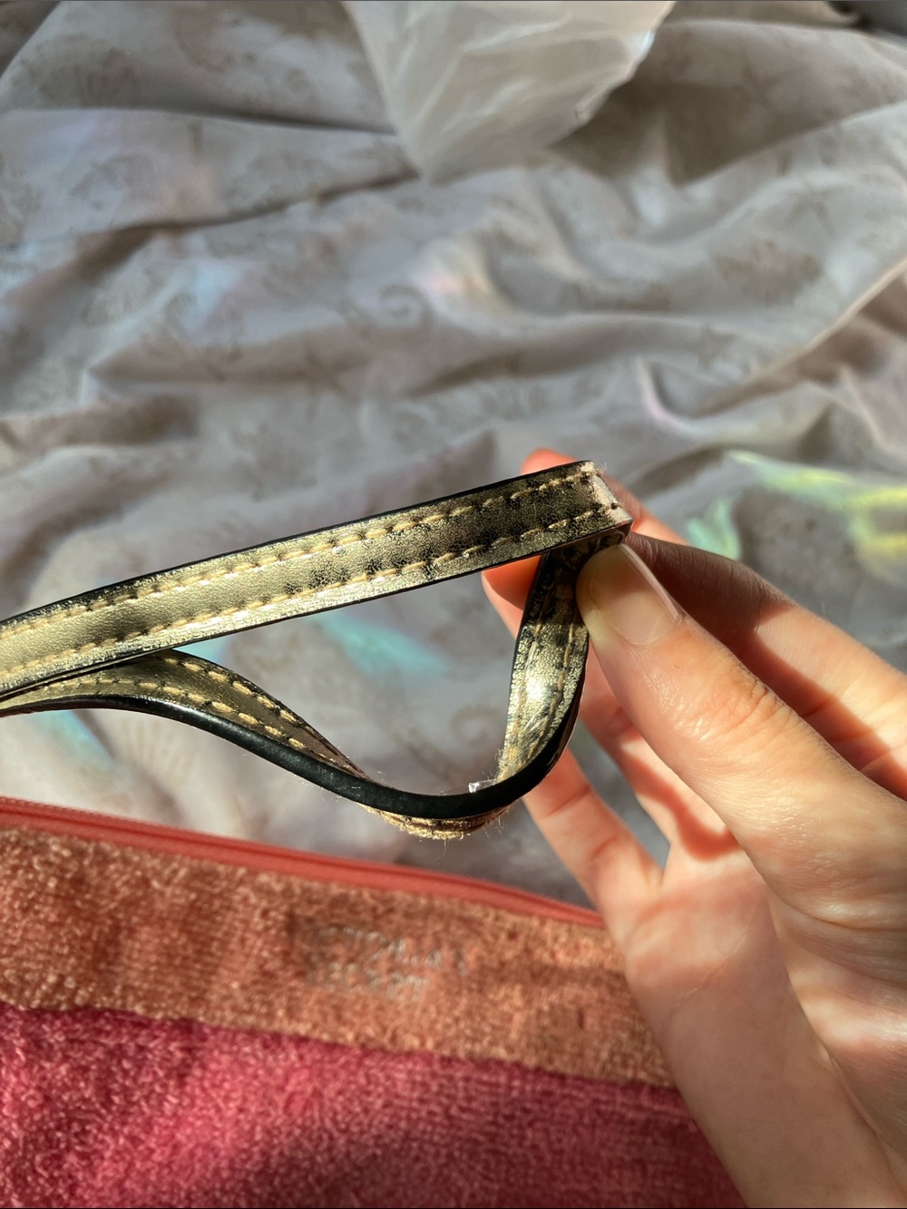 (QUITE A BIT OF WEAR LOOK AT DESCRIPTION) Victoria secret makeup bag - Picture 2 of 13